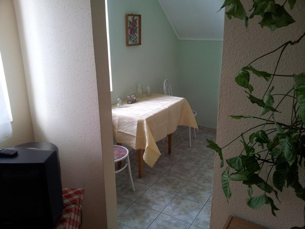 Friends Villa Apartments Хевиз Экстерьер фото