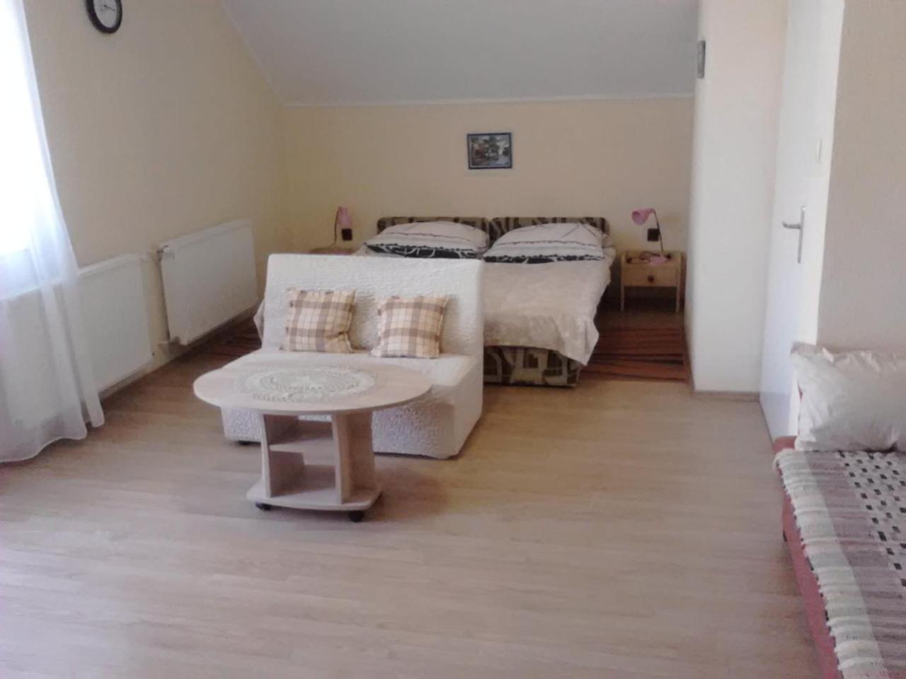 Friends Villa Apartments Хевиз Экстерьер фото