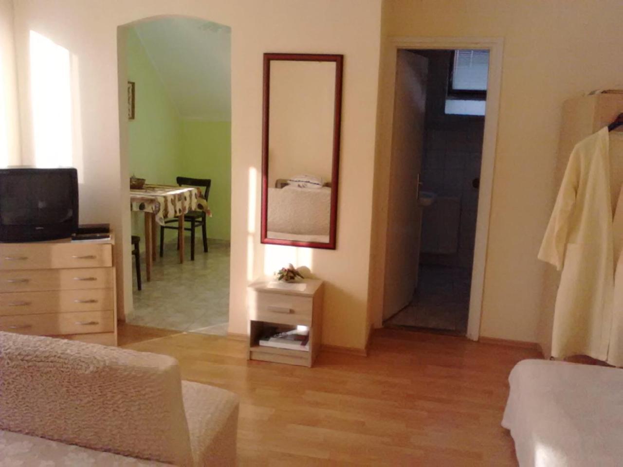 Friends Villa Apartments Хевиз Экстерьер фото
