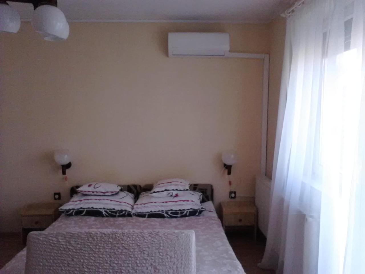 Friends Villa Apartments Хевиз Экстерьер фото
