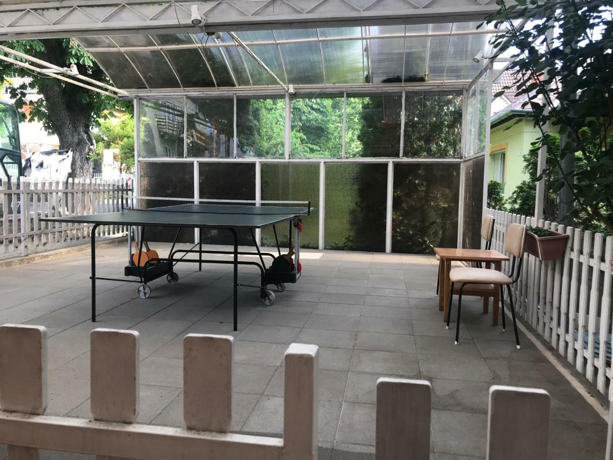 Friends Villa Apartments Хевиз Экстерьер фото